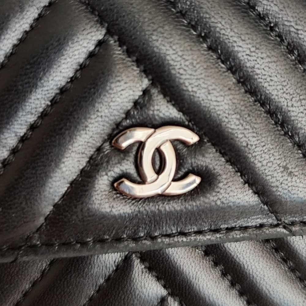 Chanel Black Quilted Leather Wallet Clutch - Picture 3 of 16